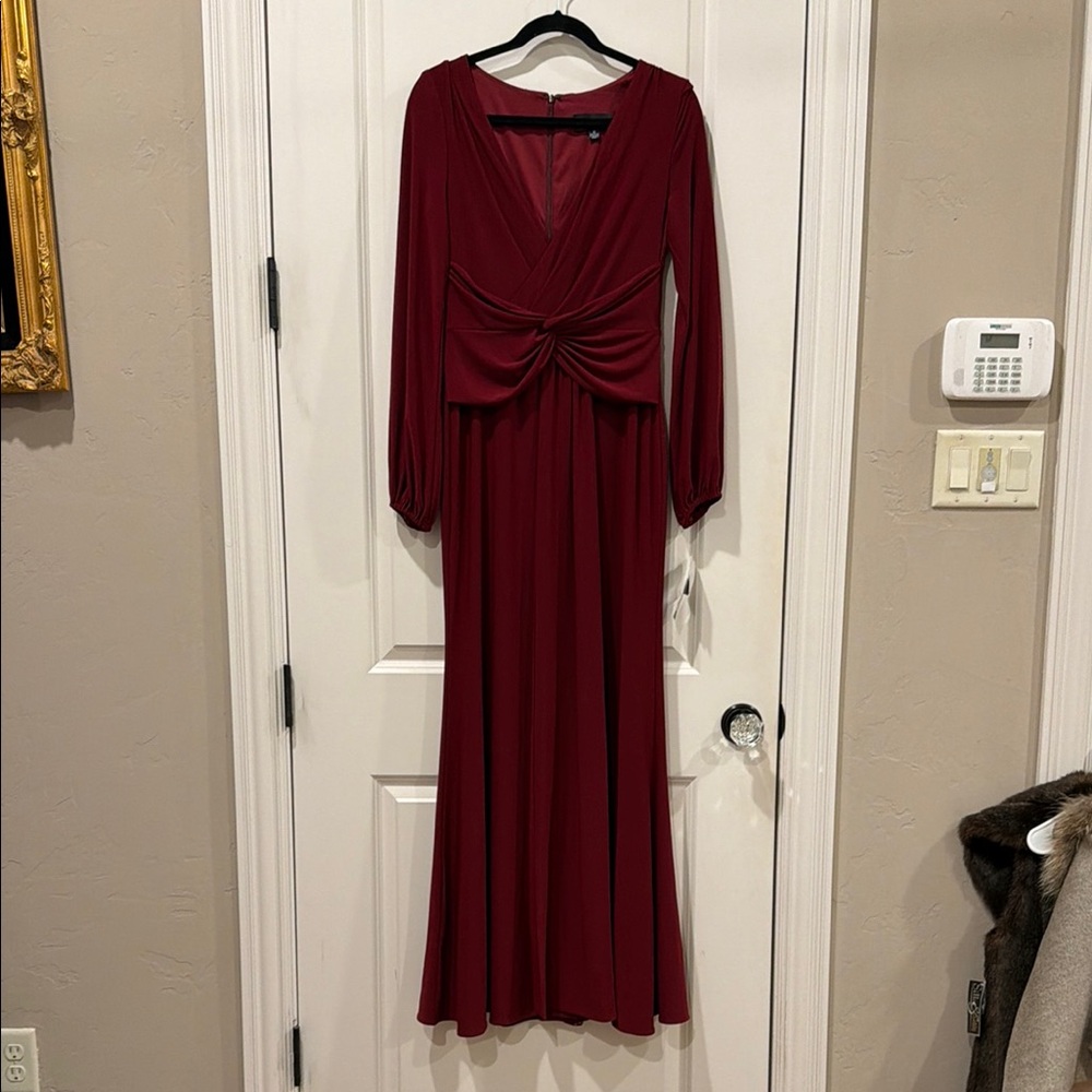 Betsy Adam Elegant Burgundy/Wine Long Sleeve Dress size 8